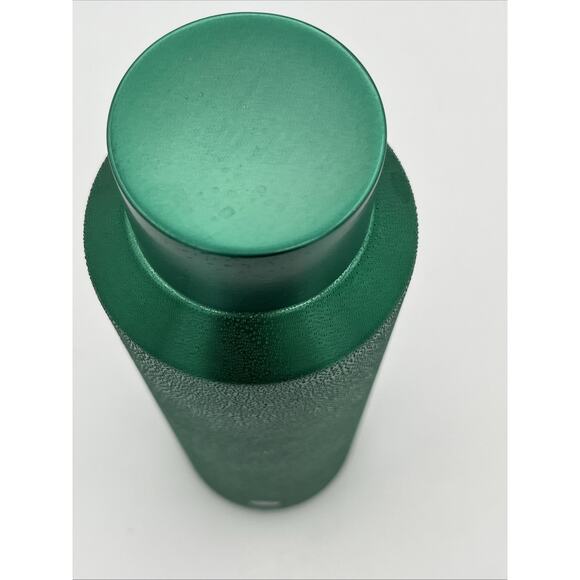 Starbucks Green Textured 20 Oz Vacuum Insulated Water Bottle Used Once - Picture 3 of 7